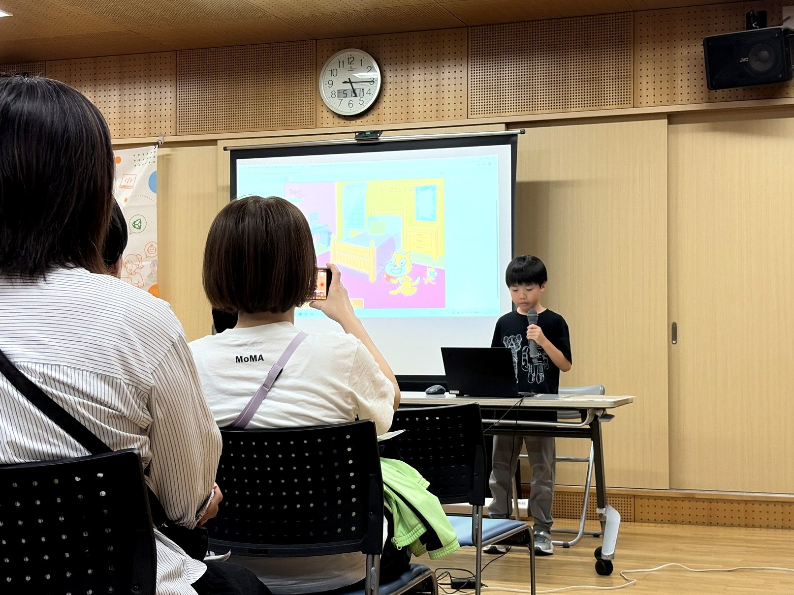 発表者1 Ｈ君の発表の写真2